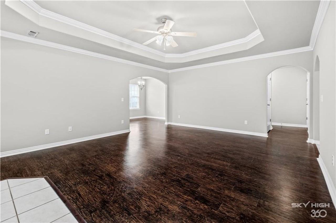 3803 Sw Carriageway Ave - Photo 4 of 28