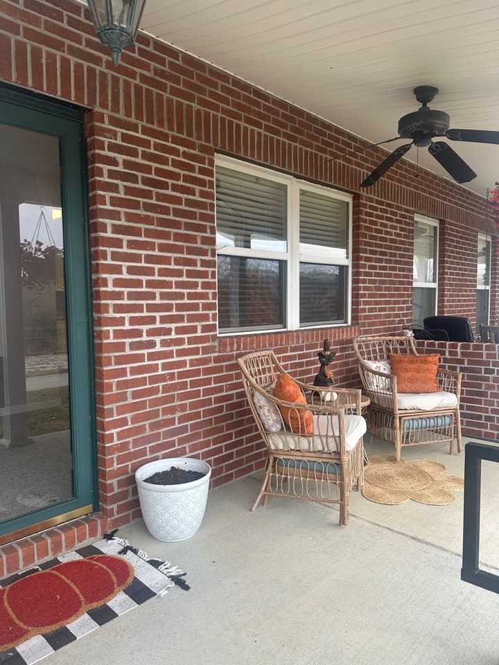 132 Hackberry Way - Photo 3 of 11