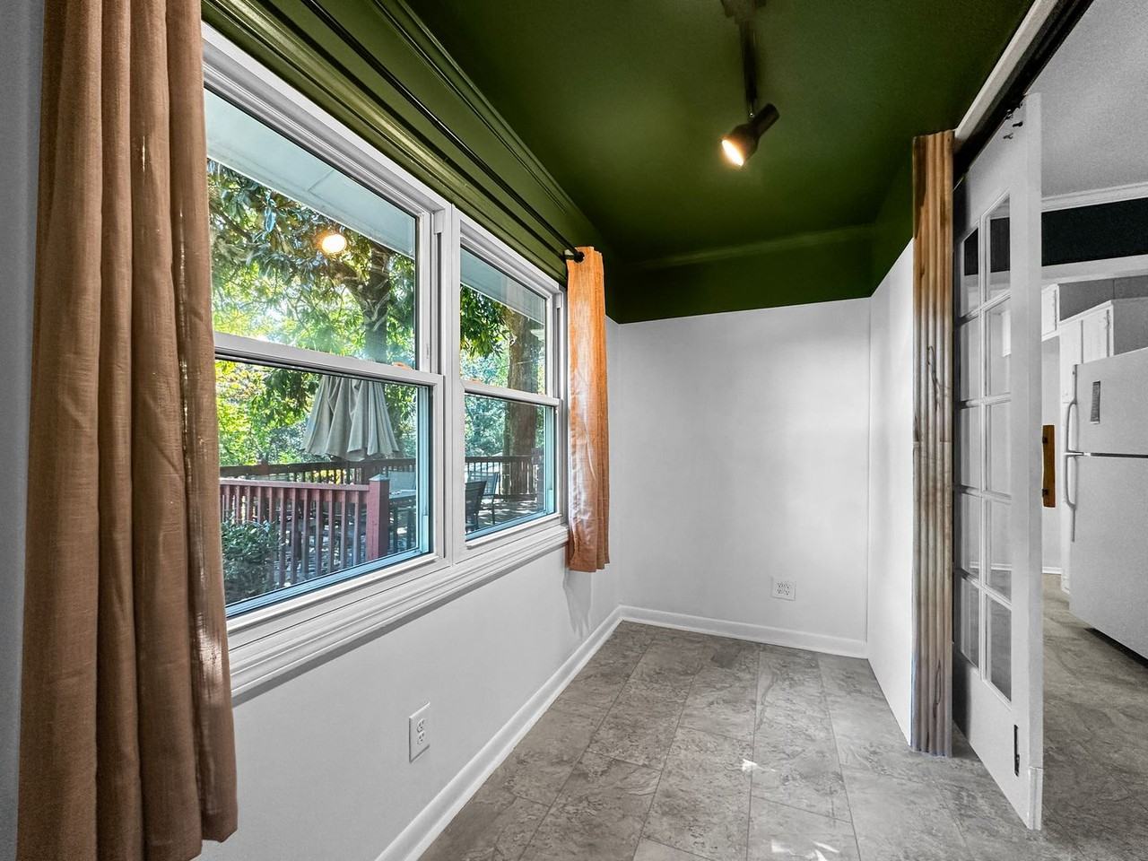 3068 Janice Ct - Photo 6 of 19