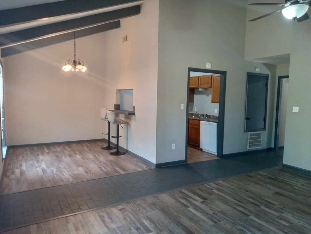 Horseshoe Dr - Photo 7 of 14