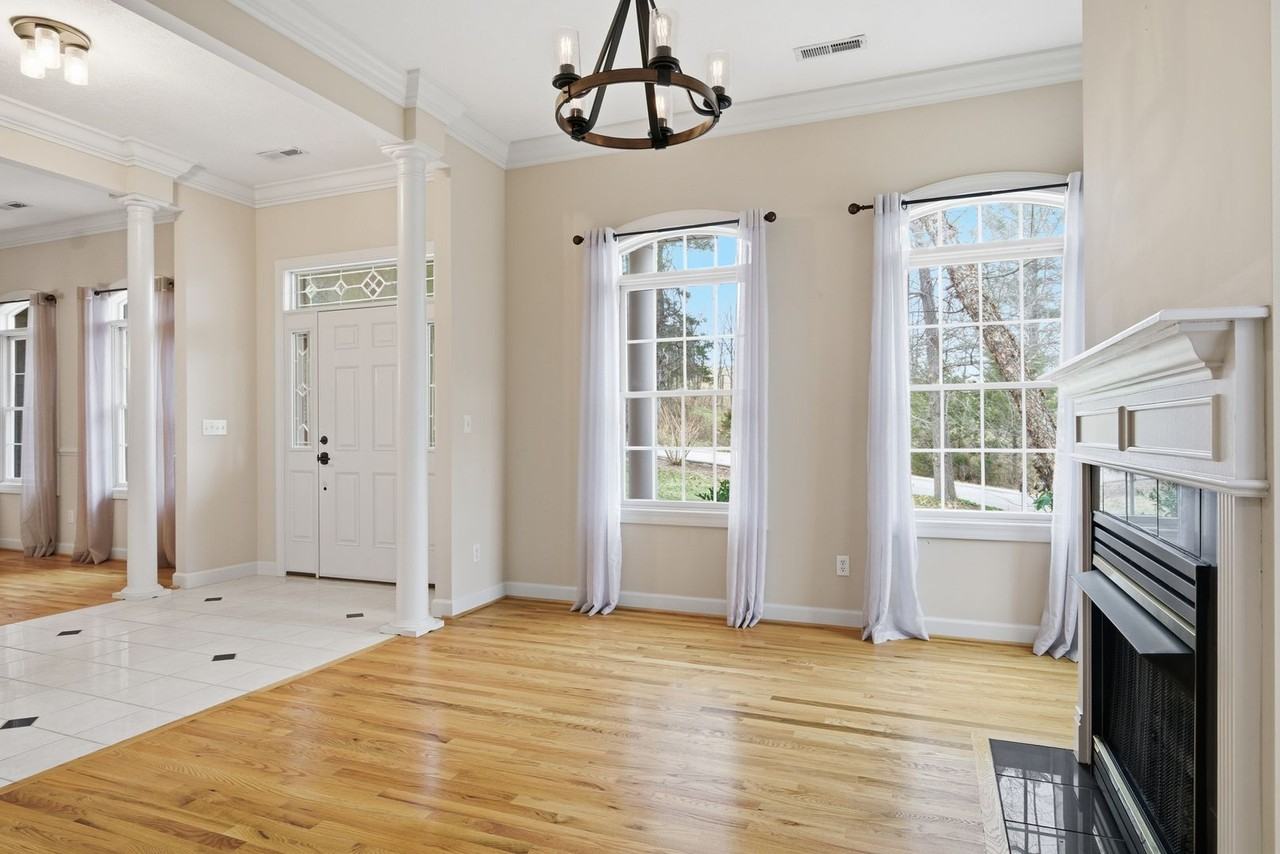 2025 Plank Dr - Photo 3 of 40