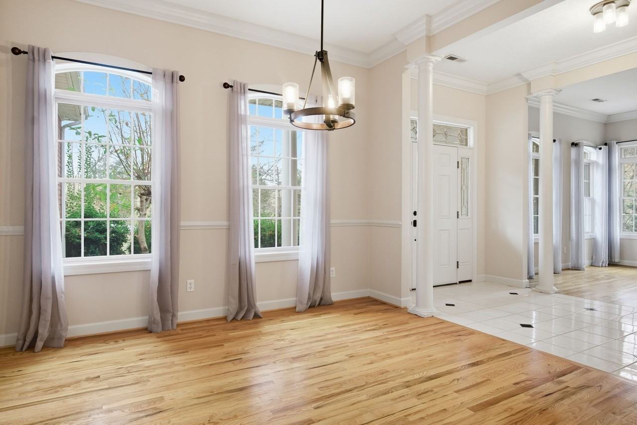 2025 Plank Dr - Photo 5 of 40