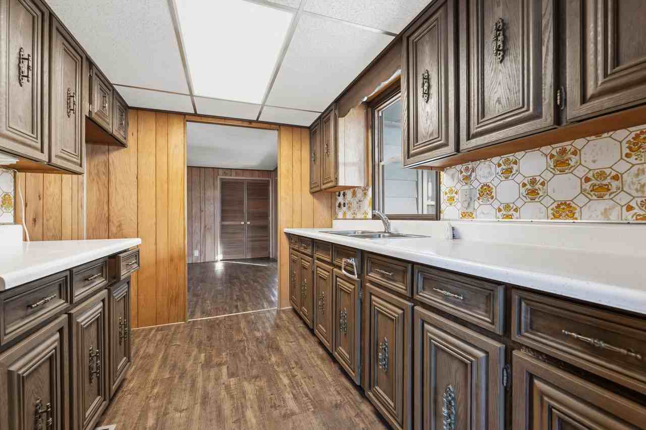 16 W Maple St - Photo 7 of 12