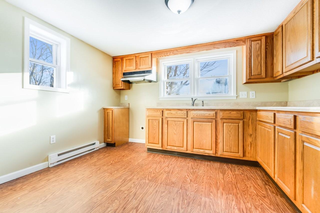 14 Dale Ave - Photo 4 of 13