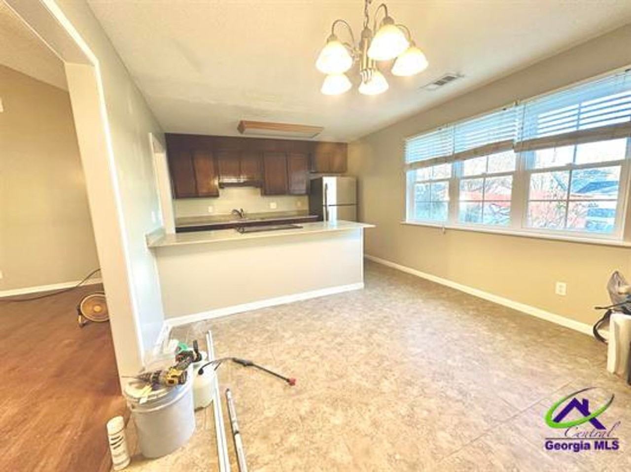 106 Countrywood Trl - Photo 2 of 8