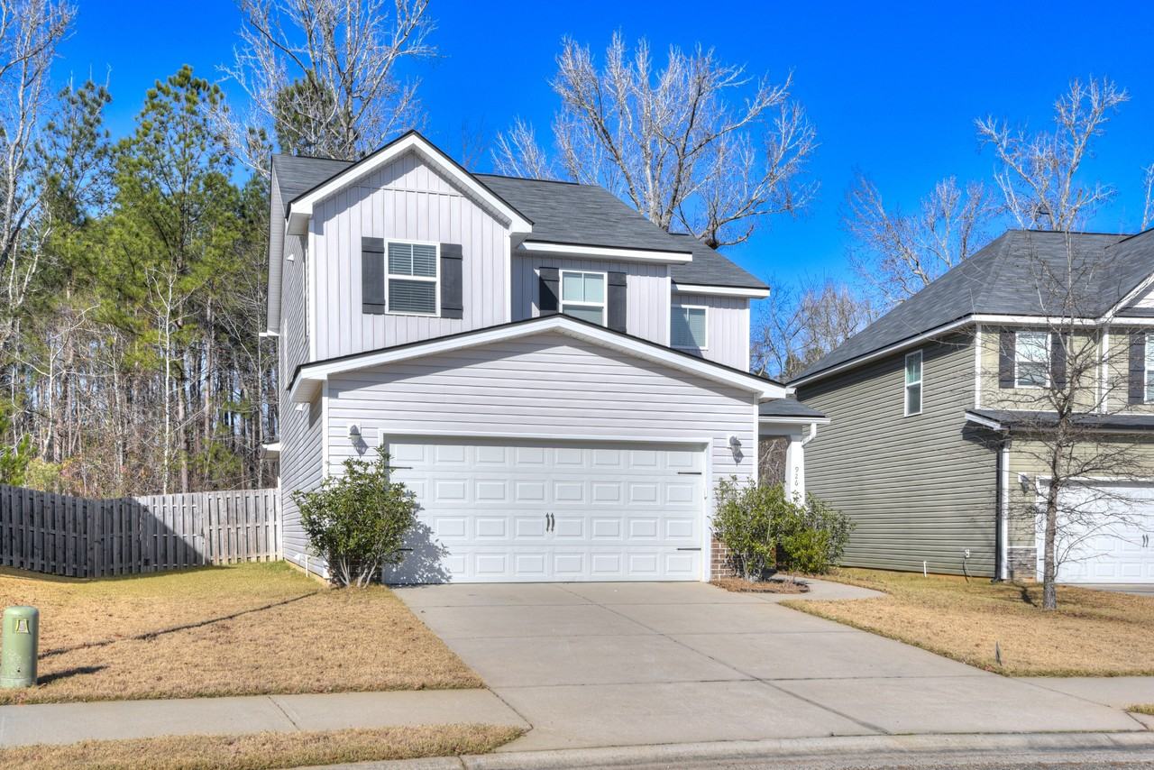 926 Linsmore Ave #1 - Photo 3 of 33