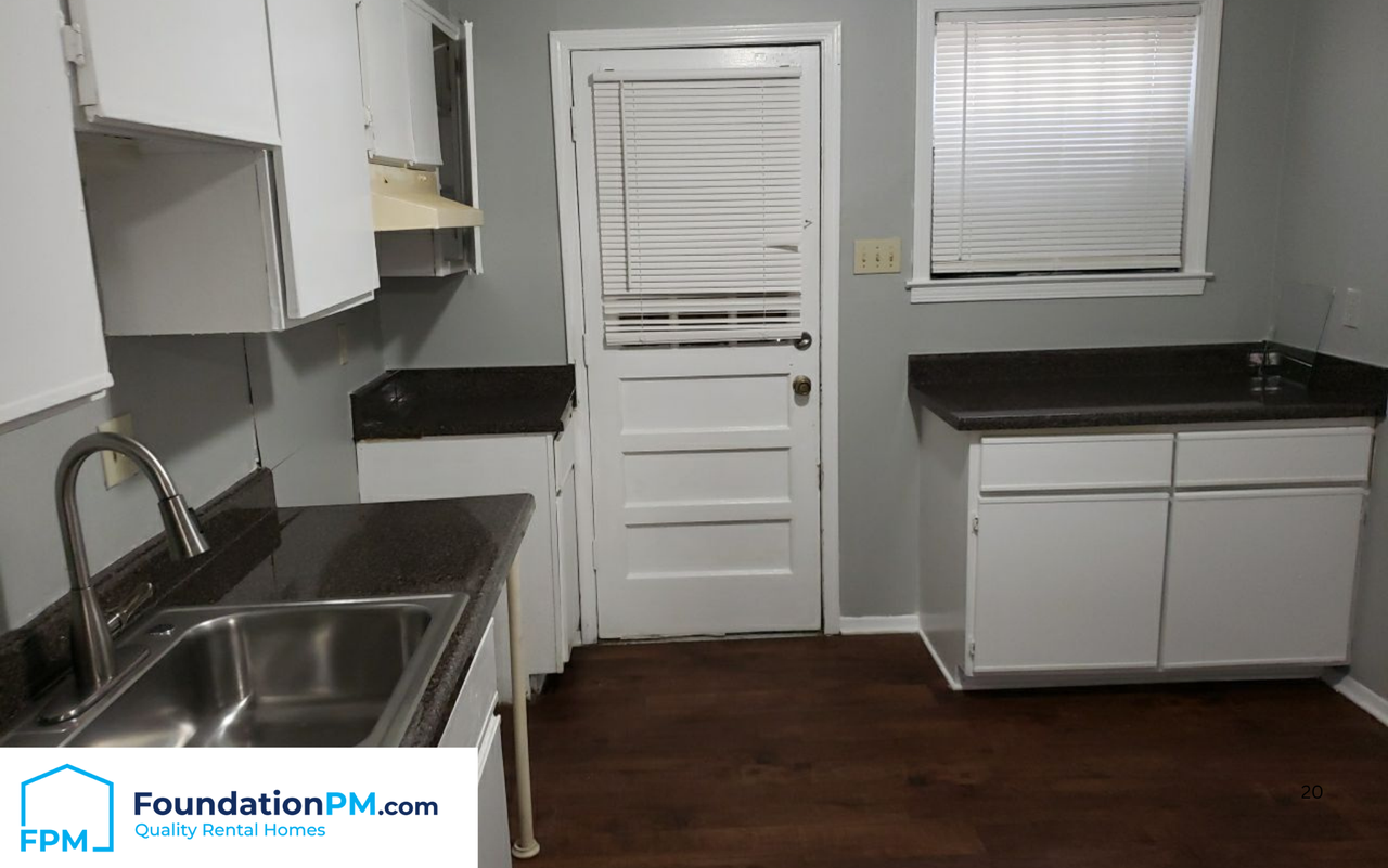 3803 Hyacinth Dr #1 - Photo 3 of 9