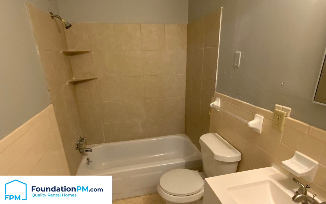 3803 Hyacinth Dr #1 - Photo 6 of 9
