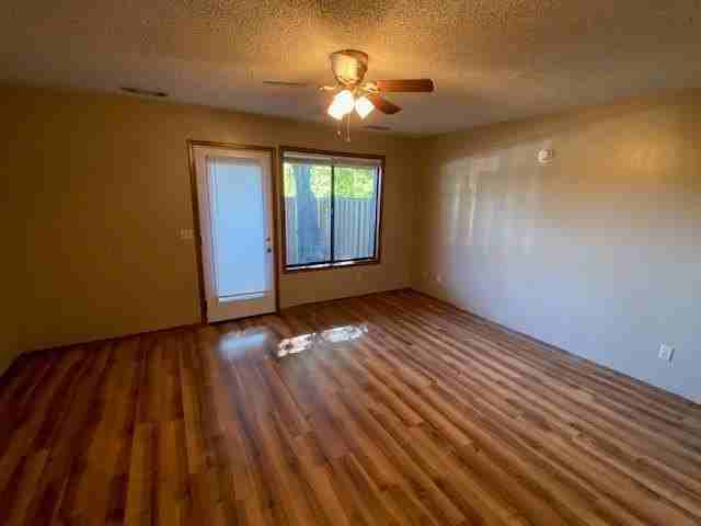 776 N Storer Ave - Photo 7 of 17