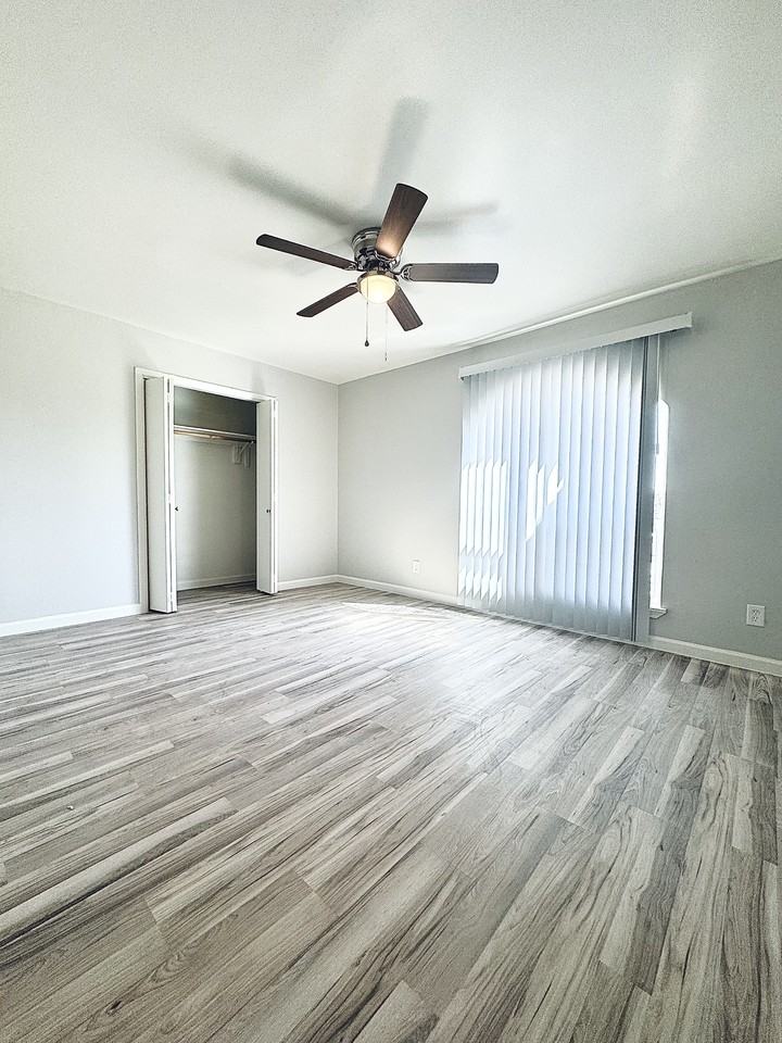 3500 Mockingbird - 12 #12 - Photo 3 of 15