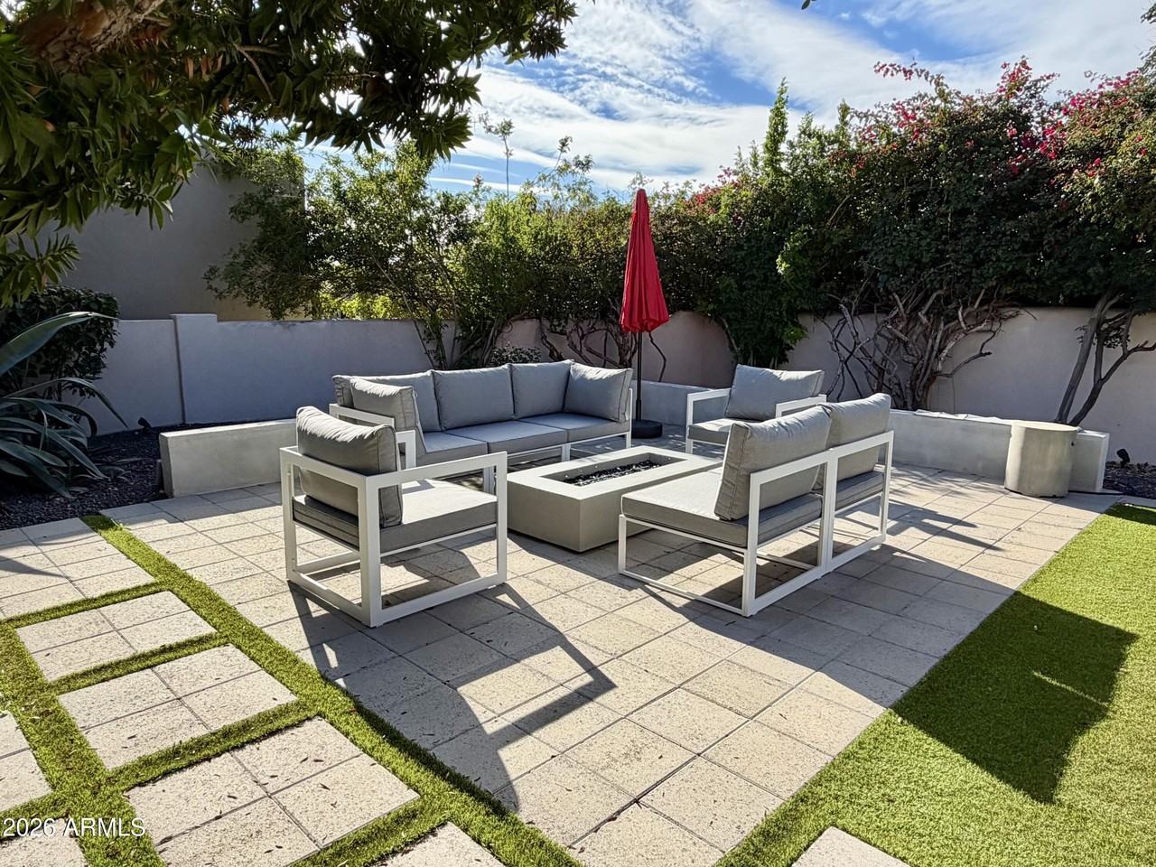 6139 N 31st Ct - Photo 2 of 39