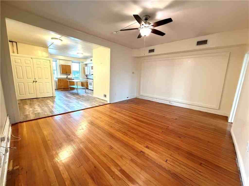 9016 Rockaway Beach Blvd #1 - Photo 5 of 8