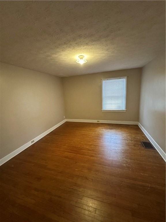 1725 W Water St - Photo 4 of 10