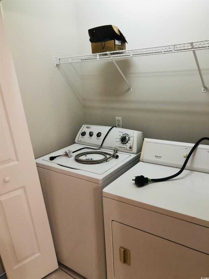 3983 Forsythia Ct - Photo 6 of 20