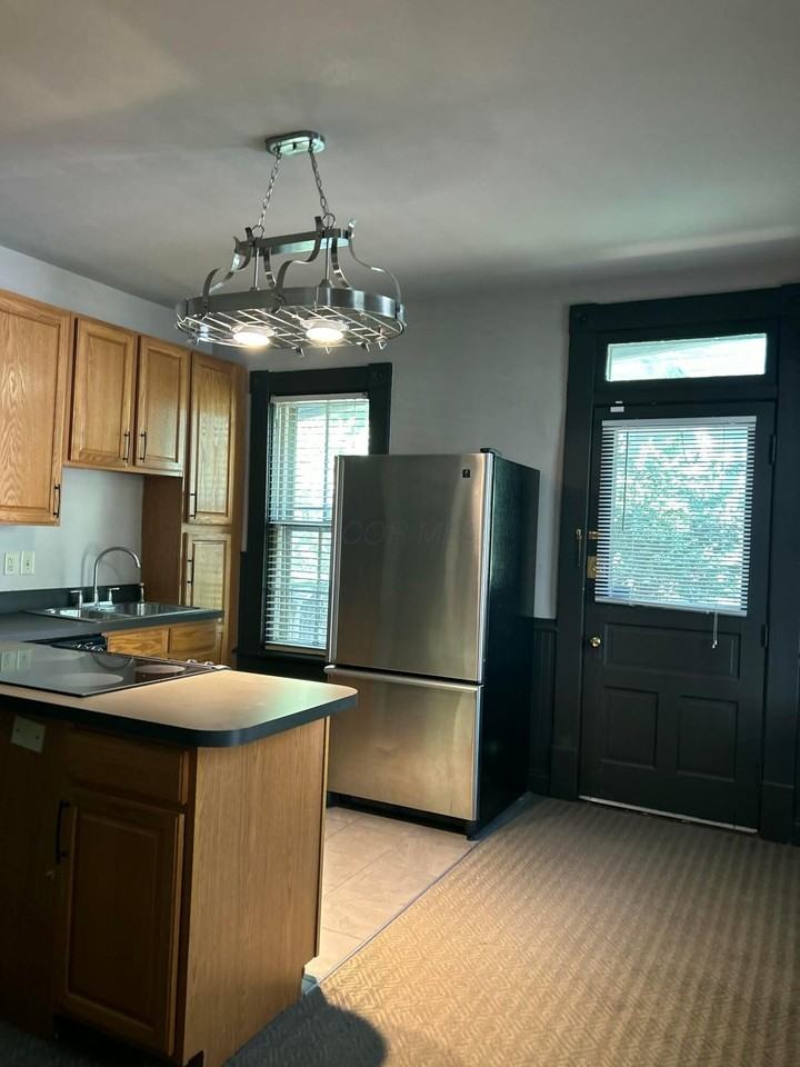 118 E Kossuth St - Photo 5 of 19