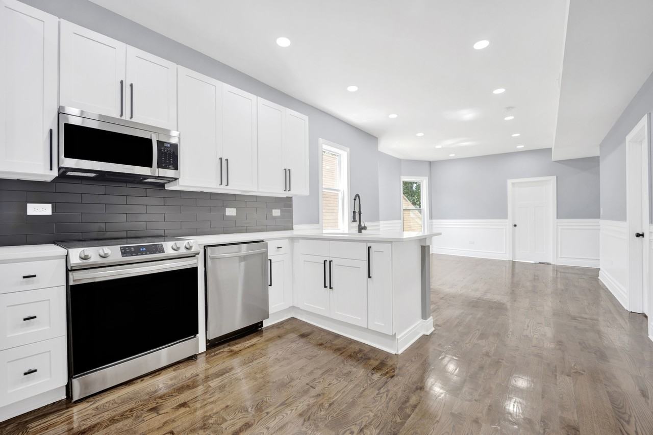 1821 N Kedvale Ave #2 - Photo 2 of 14