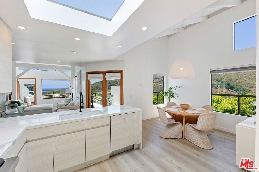 2919 Valmere Dr - Photo 4 of 24