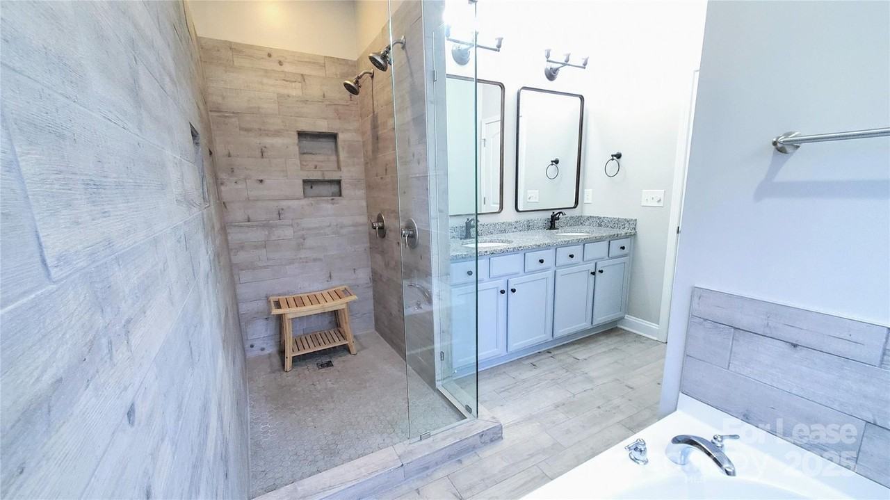 11925 Field St - Photo 5 of 26