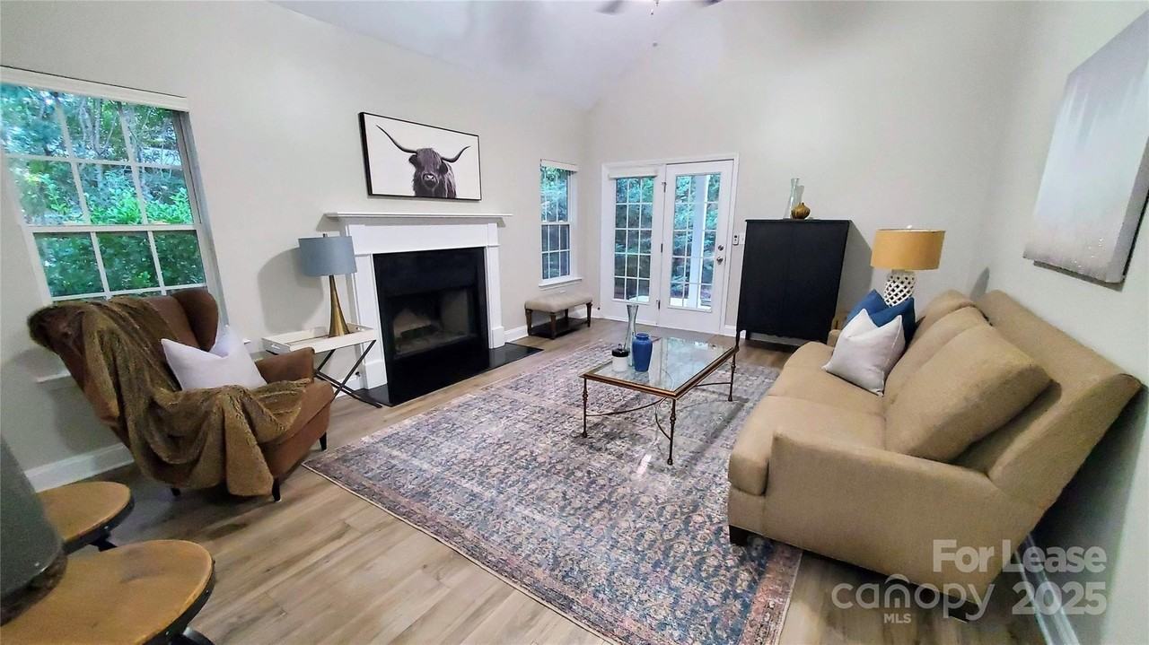 11925 Field St - Photo 7 of 26