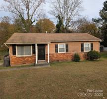 featured image of 216 Lakeside Ave