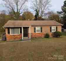 216 Lakeside Ave - Photo 1 of 1