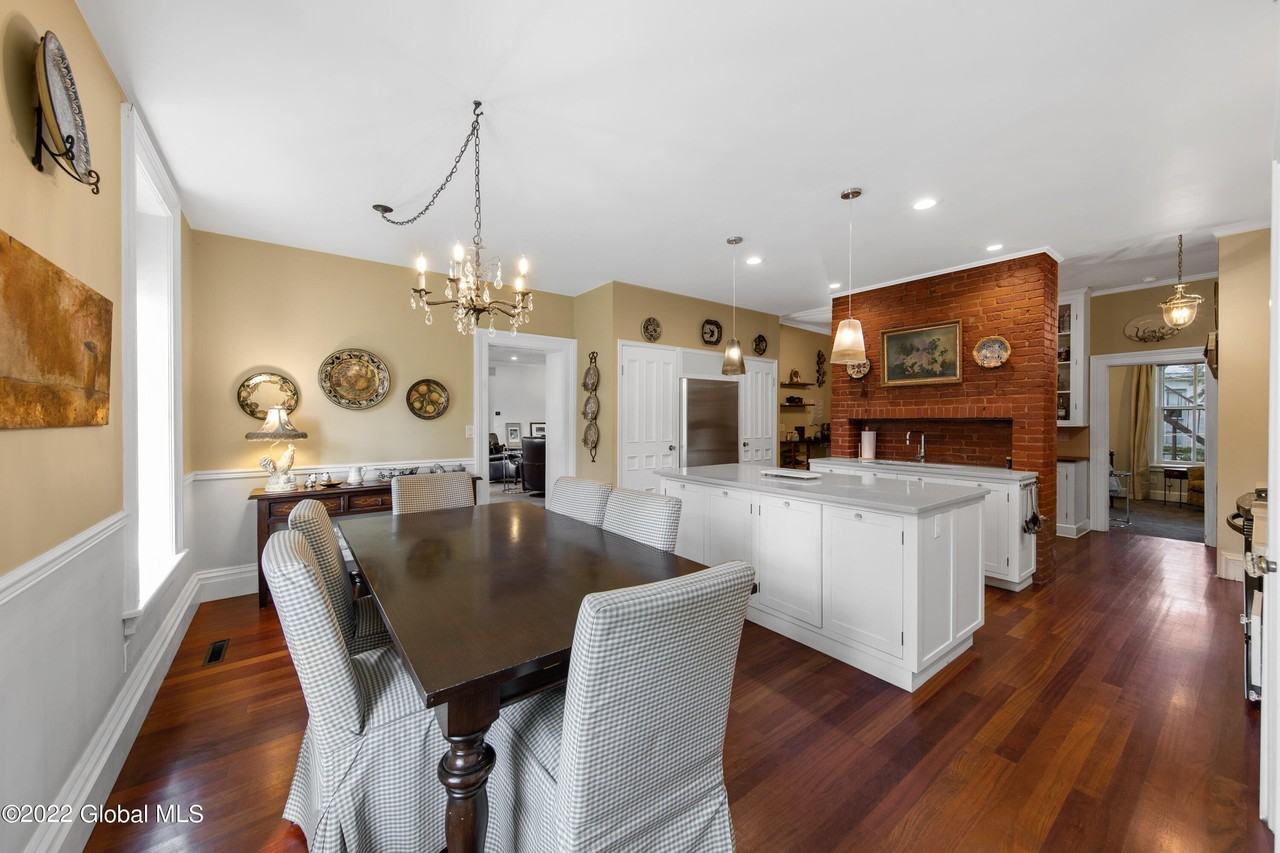 21 Park Pl Unit 1 #1 - Photo 5 of 23