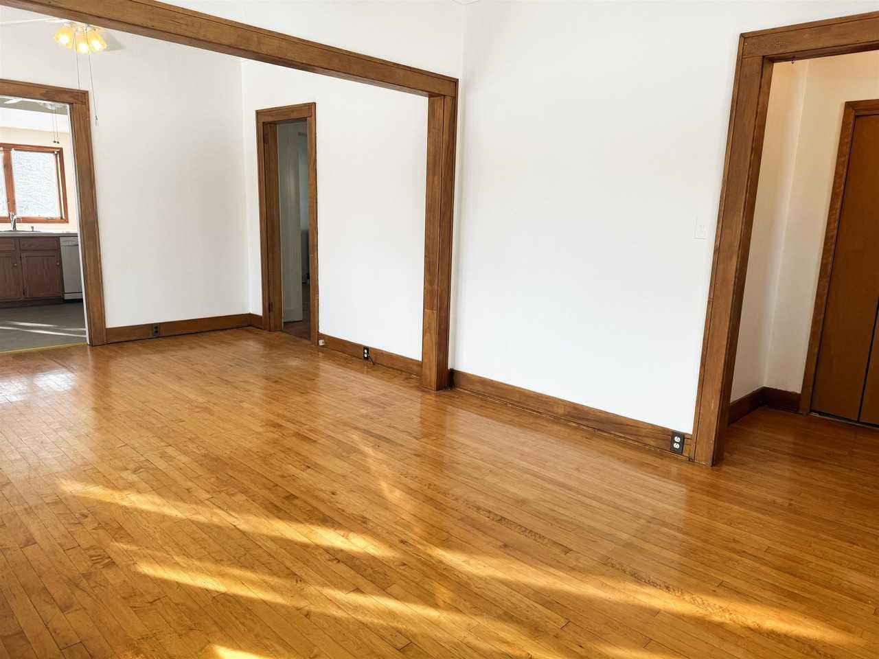 315 3rd Ave E - Photo 7 of 14