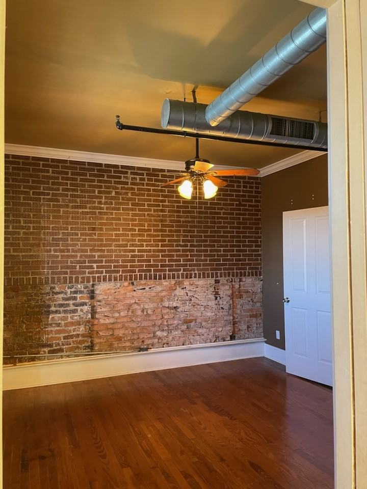 121 N Main St #201 - Photo 7 of 12