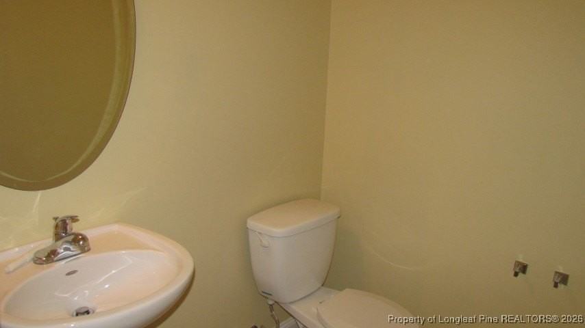 3428 Castlefield Ln - Photo 7 of 17