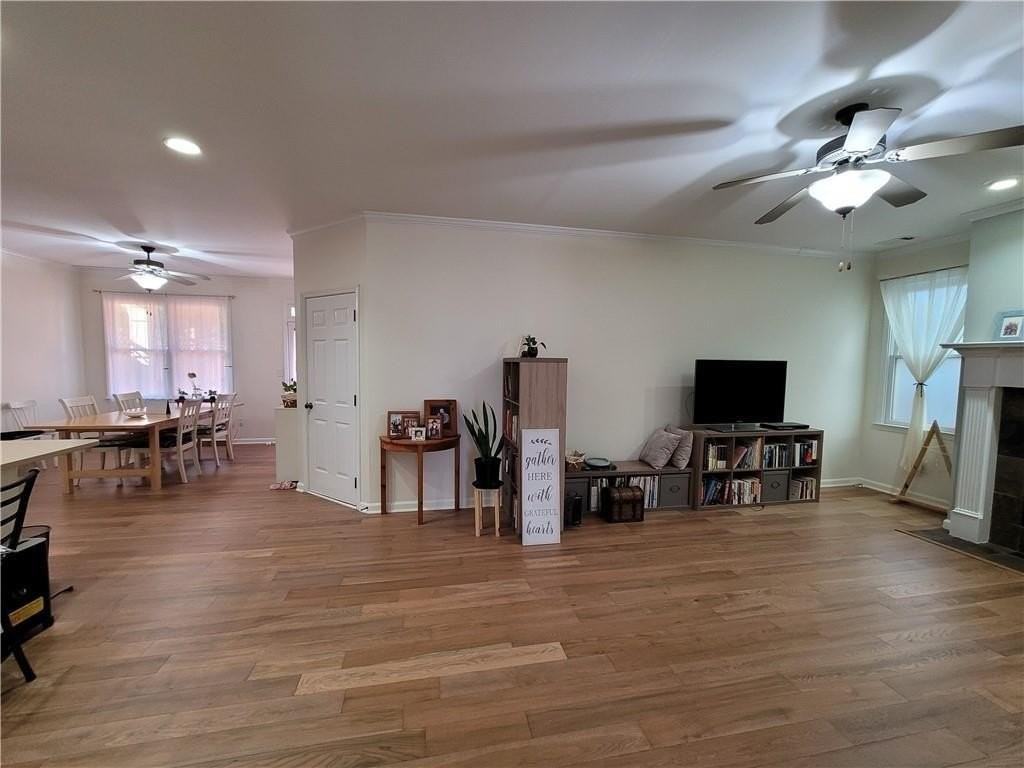 4856 Gathering Pl - Photo 5 of 18