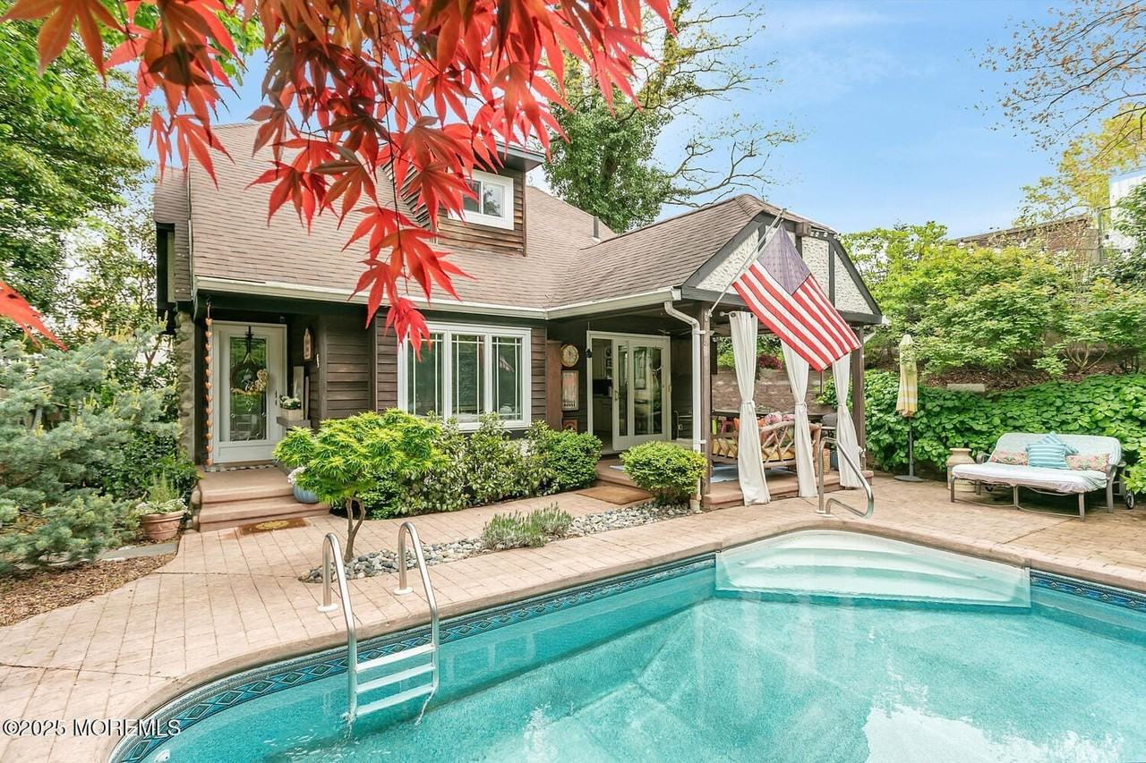 85 Valley Ave - Photo 2 of 45