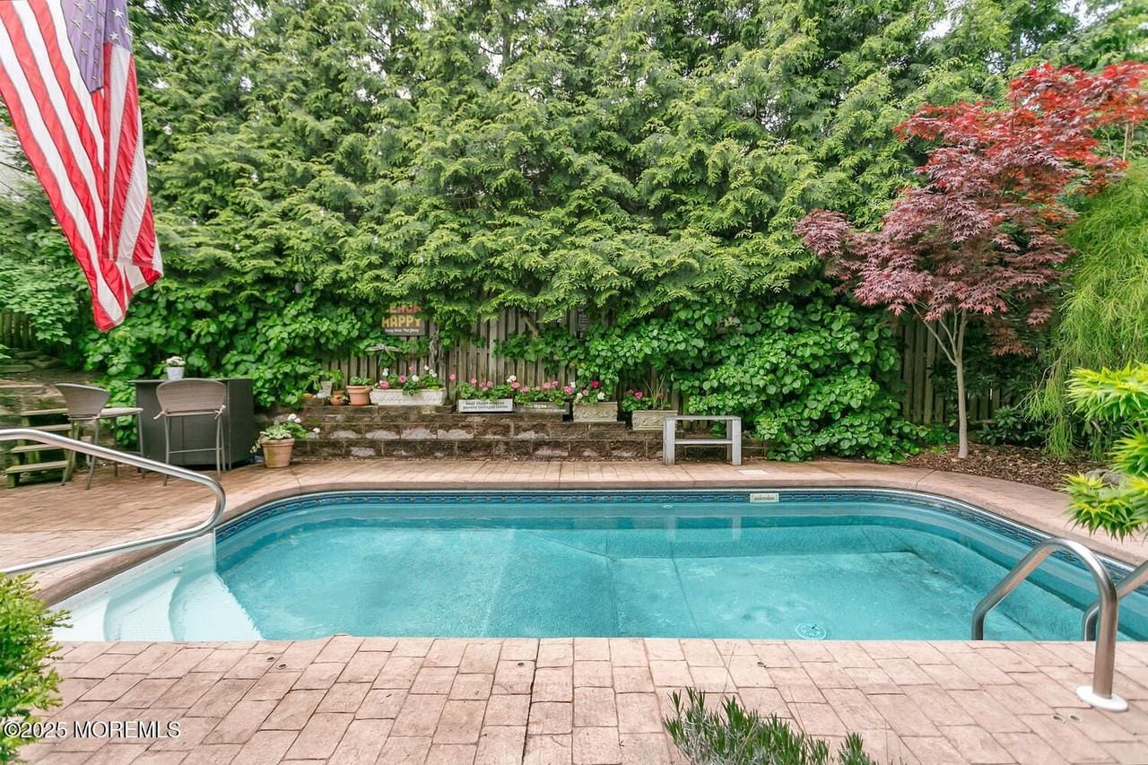 85 Valley Ave - Photo 6 of 45