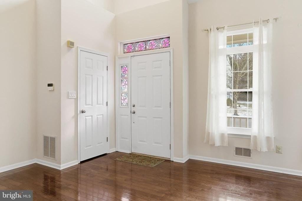 7 Harvard Cir - Photo 3 of 42