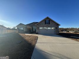 featured image of 122 Boundary Dr