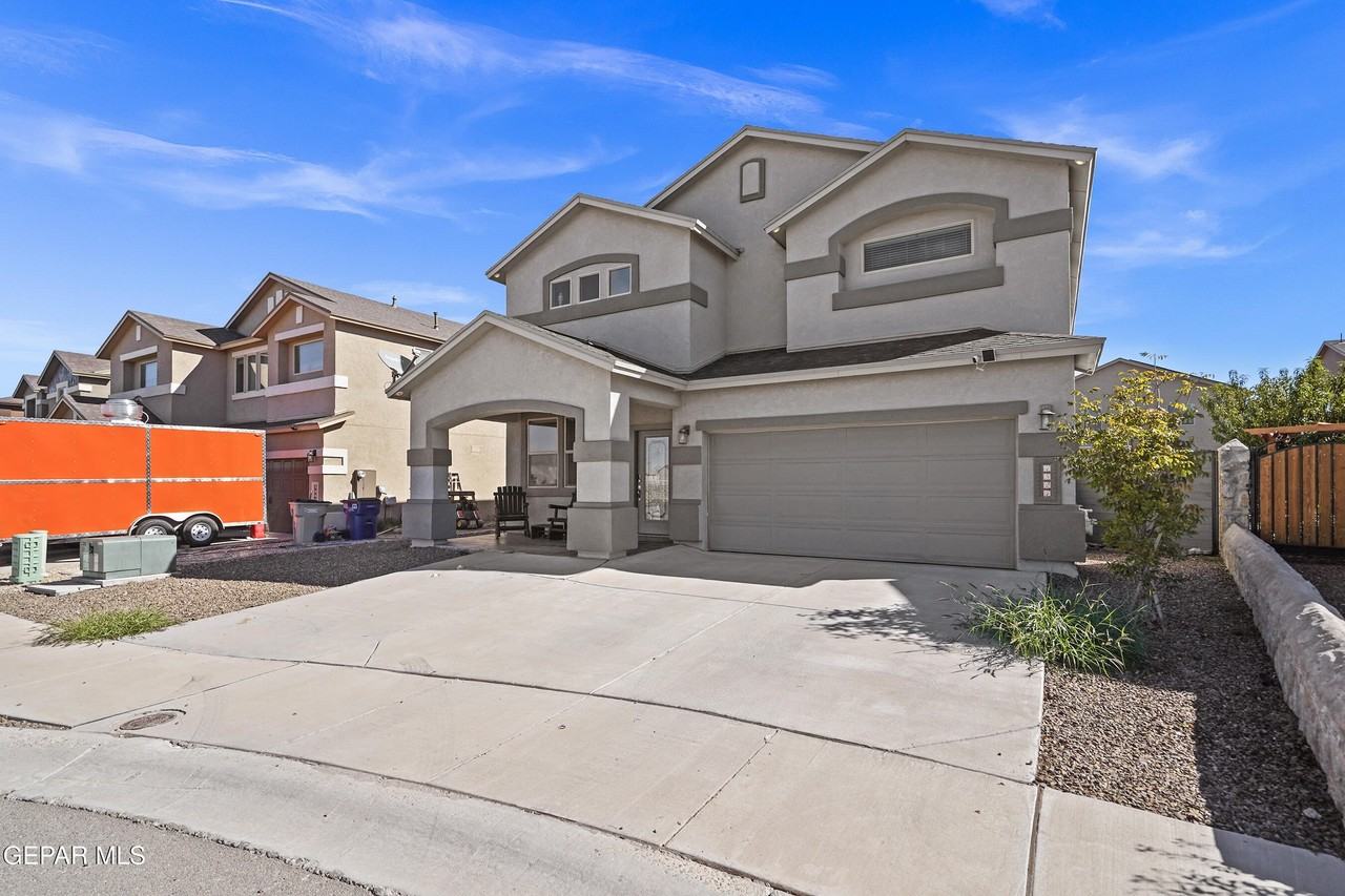 4524 Mcbee Ct - Photo 2 of 41