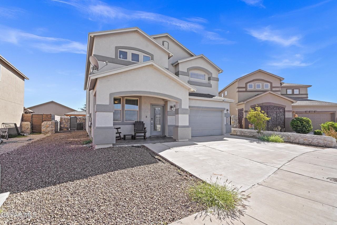 4524 Mcbee Ct - Photo 3 of 41