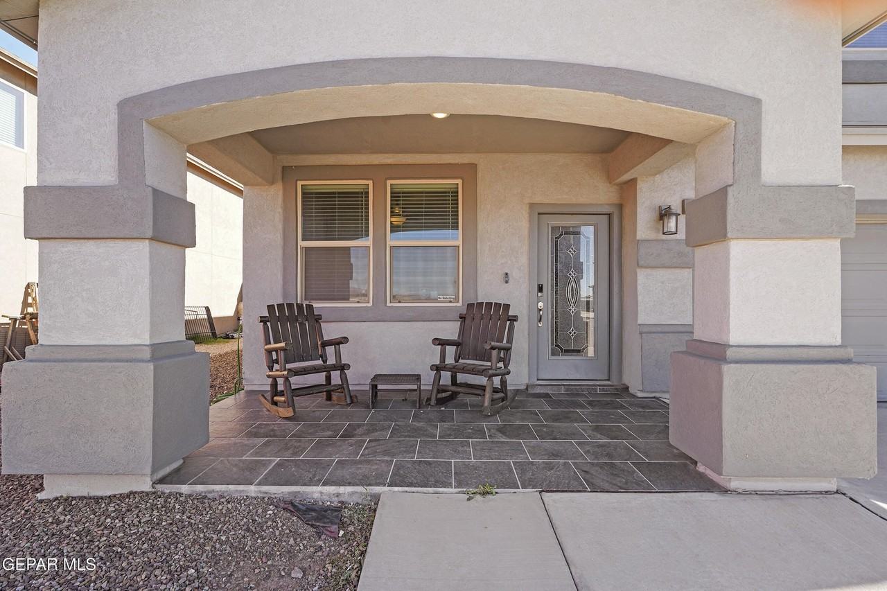 4524 Mcbee Ct - Photo 5 of 41