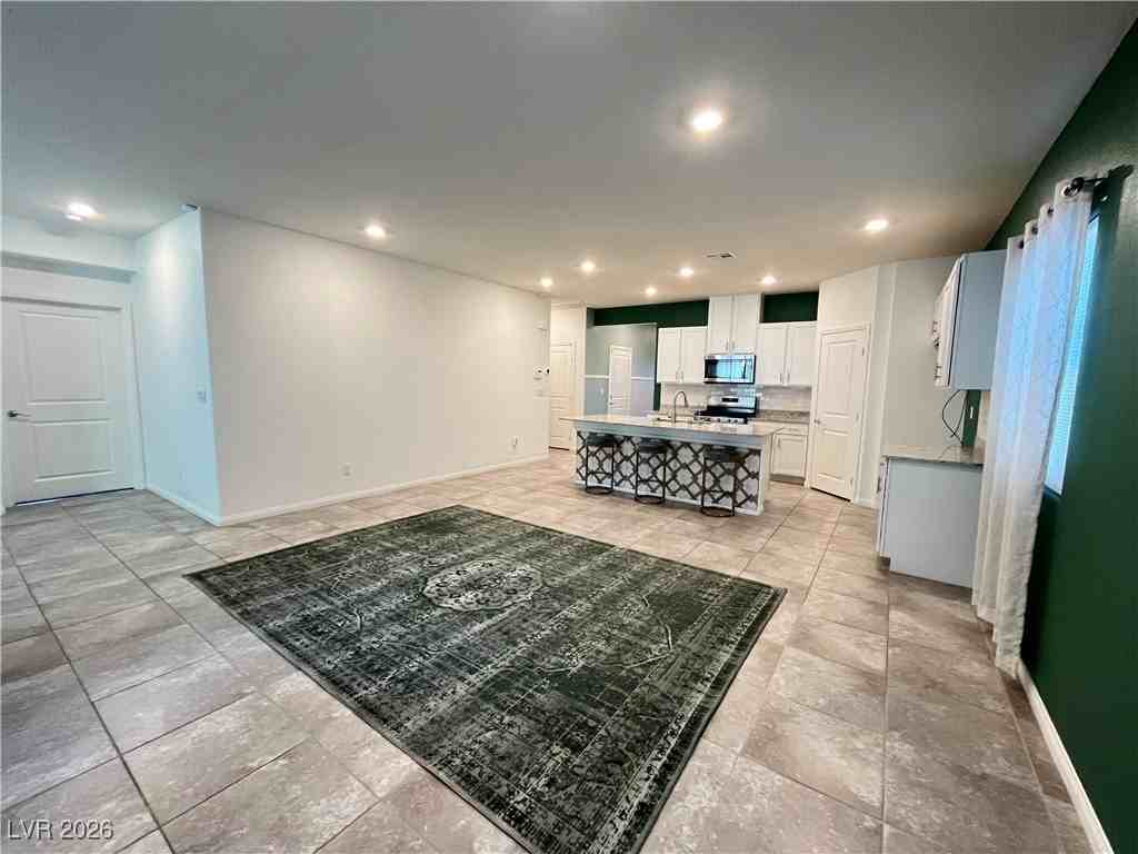 7919 Satiny Ct - Photo 5 of 27