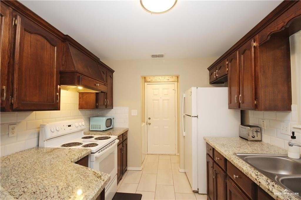 4016 Flamingo Ave - Photo 7 of 15