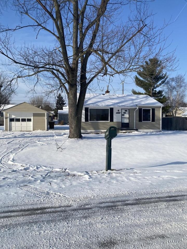 46589 Huling St - Photo 2 of 34