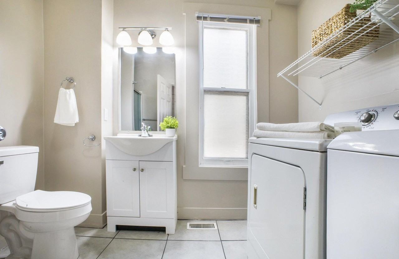 311 Robey Pl Se - Photo 7 of 18