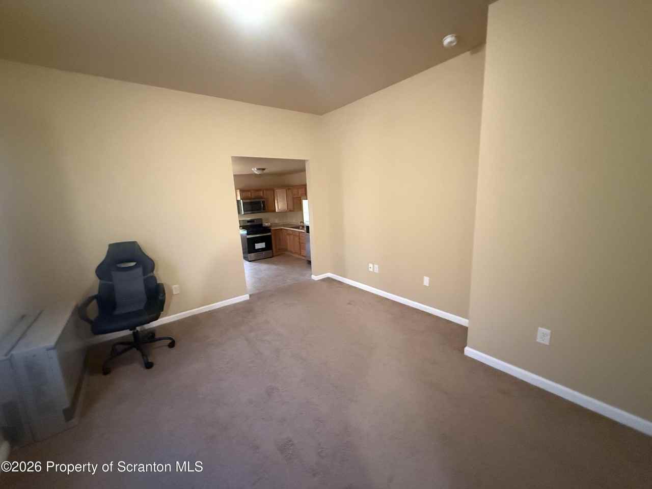 1409 Sanderson Ave 2nd Fl #2ndFL - Photo 2 of 9