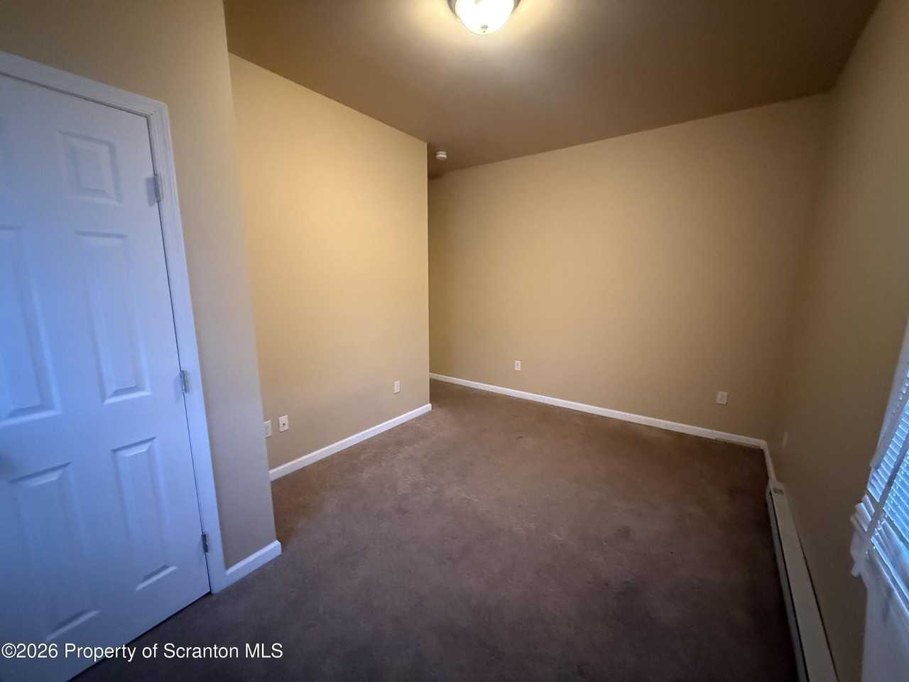 1409 Sanderson Ave 2nd Fl #2ndFL - Photo 5 of 9