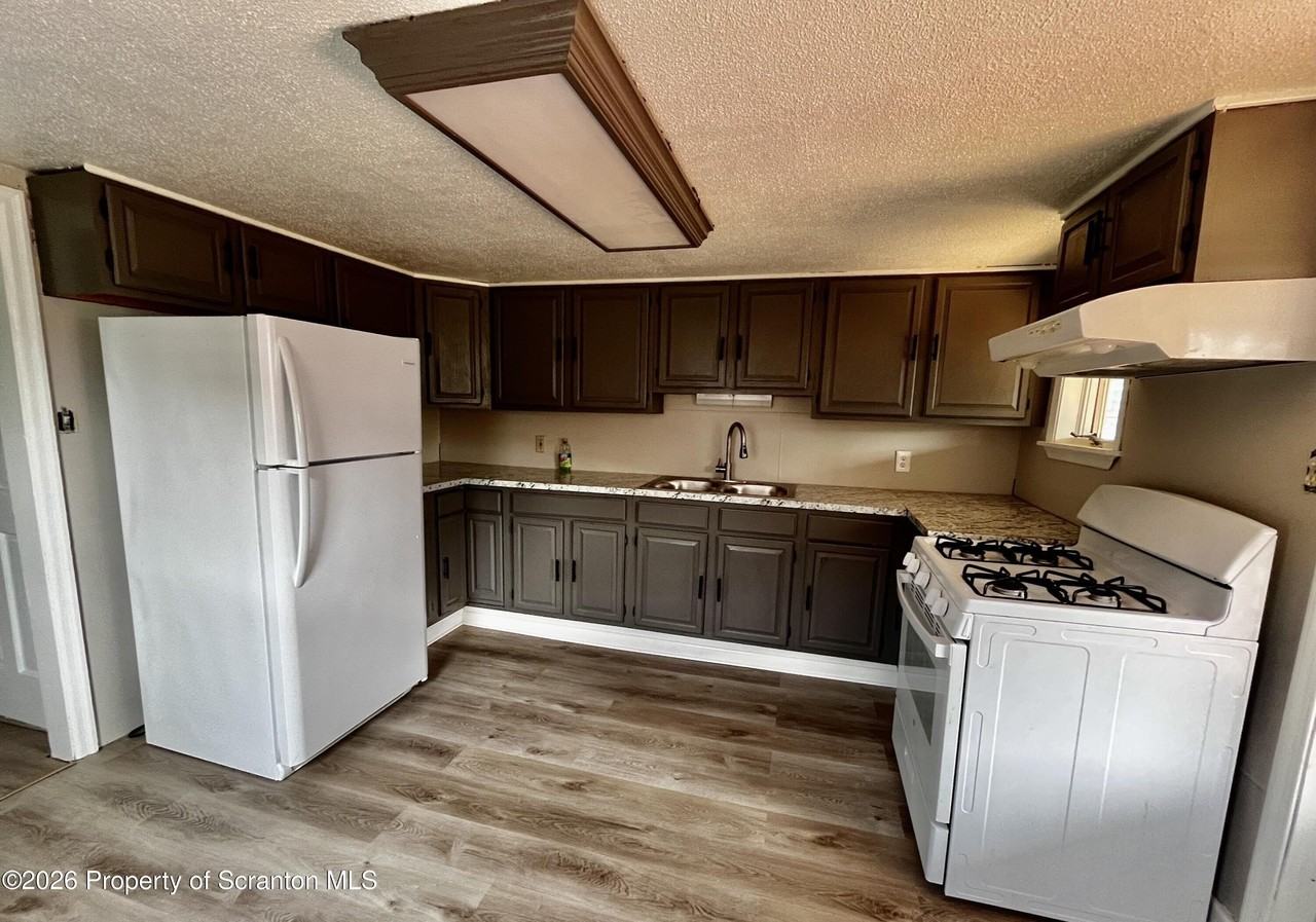 704 Hazle St Unit 3 #3 - Photo 3 of 7