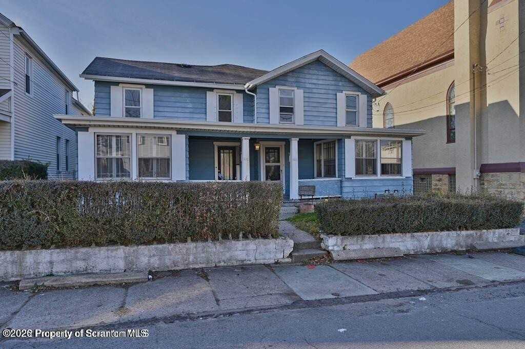 418 E Market St - Photo 2 of 5