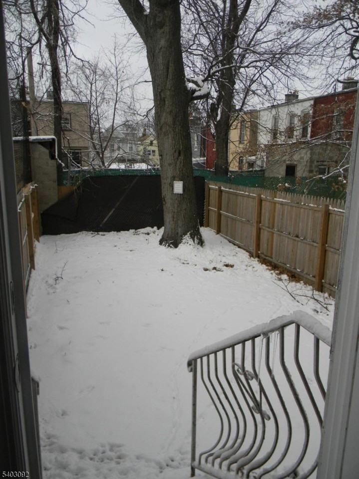 181 S 10th St #1 - Photo 4 of 4