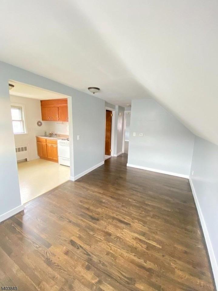 17 Cedar Hill Ave #2 - Photo 5 of 8