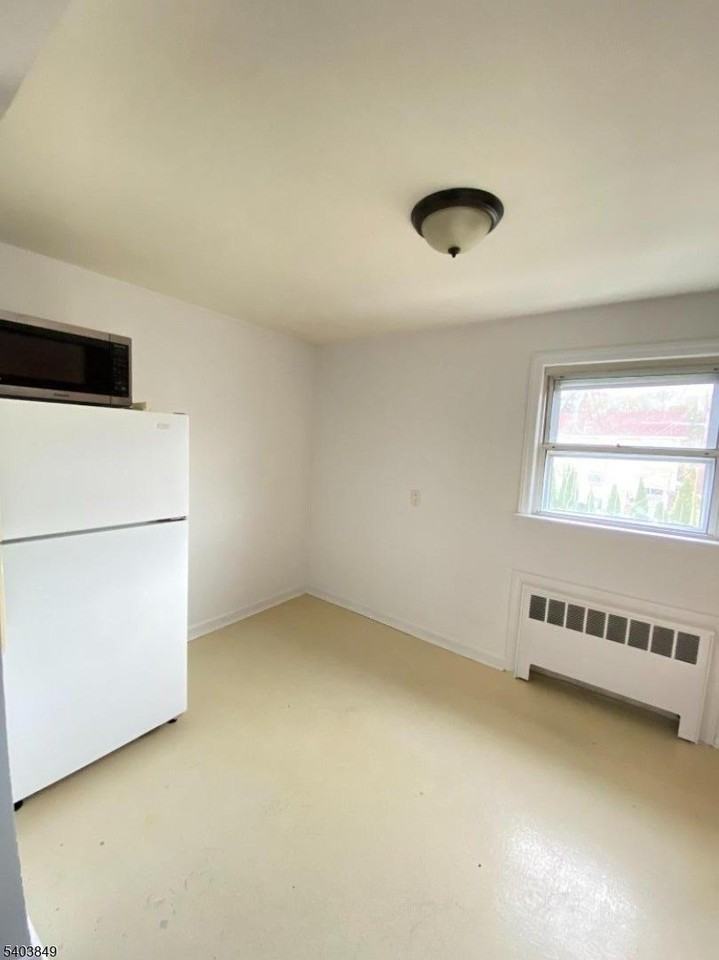 17 Cedar Hill Ave #2 - Photo 7 of 8