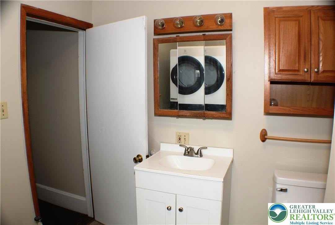 353 N 6th St - Photo 5 of 20