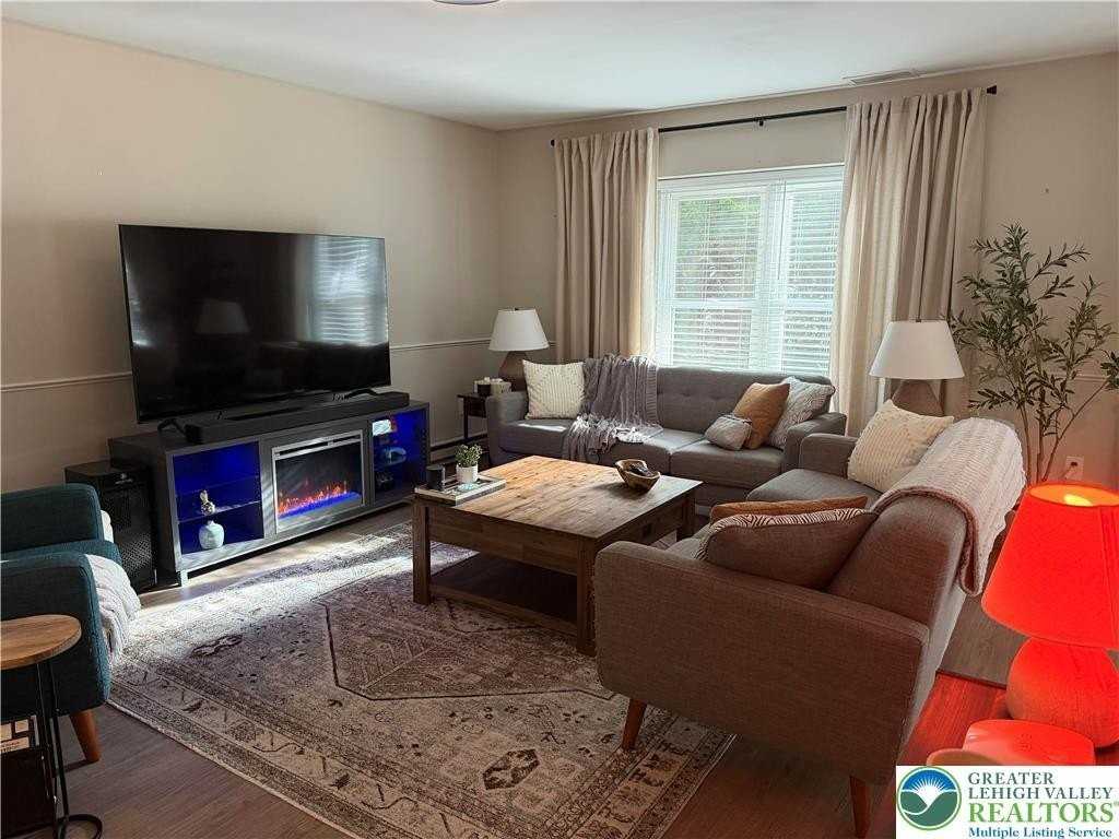 793 Briarstone Rd - Photo 5 of 24